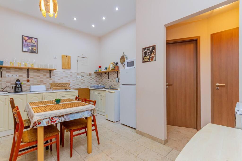 Synagogue Loft 3br Free Parking * Budapesta